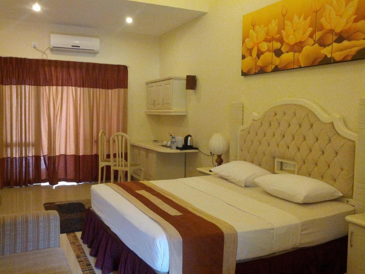 Miridiya Lake Resort Anuradhapura Room photo