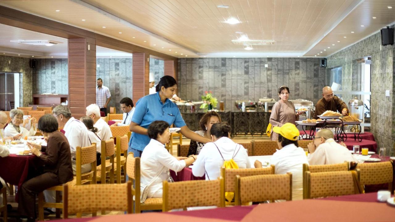 Miridiya Lake Resort Anuradhapura Exterior photo