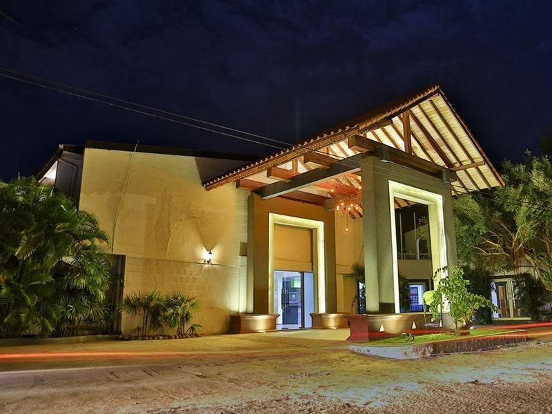 Miridiya Lake Resort Anuradhapura Exterior photo