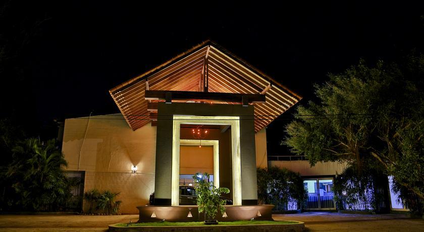 Miridiya Lake Resort Anuradhapura Exterior photo